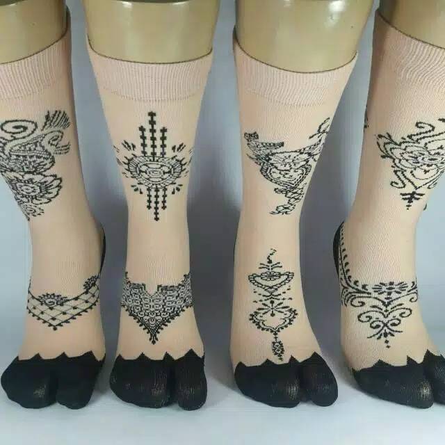 Kaos Kaki Henna Motif Floral Hena