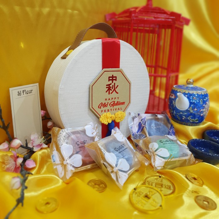 

Box paket hampers mooncake kue bulan