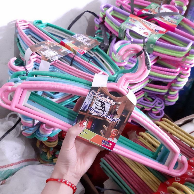 hanger / gantungan baju 38cm tebal madonaa (12pcs)