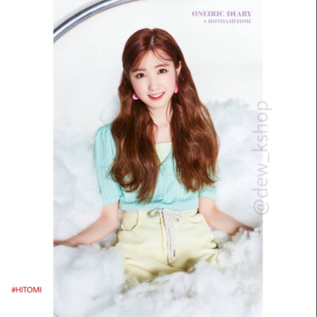 POSTER IZ*ONE (HITOMI X YURI X YUJIN X WONYOUNG) - Oneiric Diary 1 'Diary' ver..