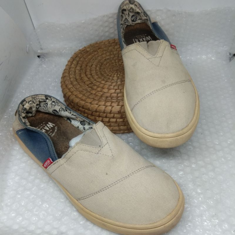 Sepatu Flat Wakai size 43/Sepatu slip on Pria/Preloved original