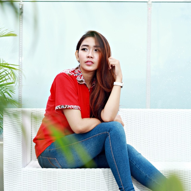 Loyal Kaos Polo Batik Merah Modern Wanita M L XL XXL