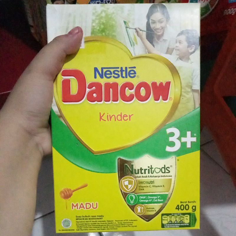 

susu Dancow kinder 3+ dan susu Dancow fortigro full cream