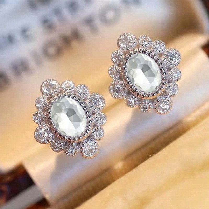 Anting Stud Cubic Zirconia Bentuk Oval Warna Putih Biru Lapis Silver Untuk Wanita