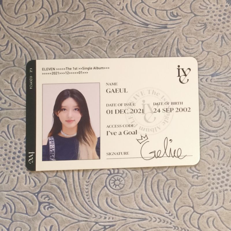 Official ID Card Gaeul IVE Eleven