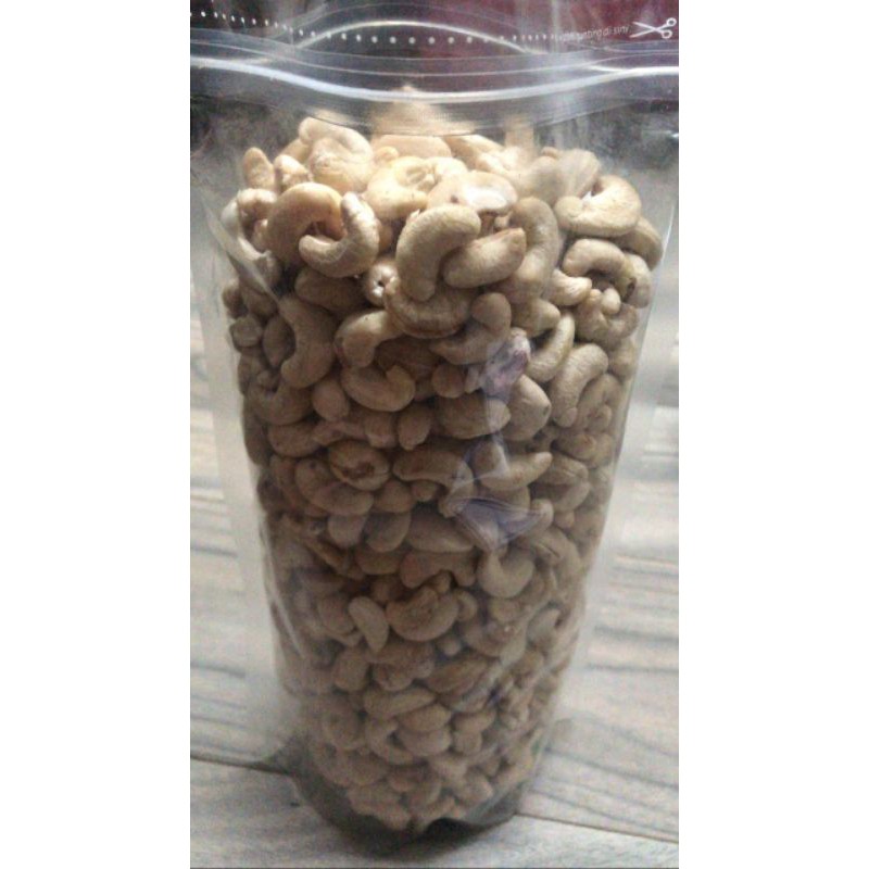 

Kacang Mente Mentah Repack Kemasan 1 Kg