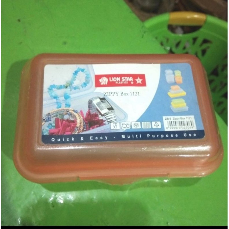 Box / Kotak plastik tempat aksesoris serbaguna atau zippy box Lion Star 450 ml