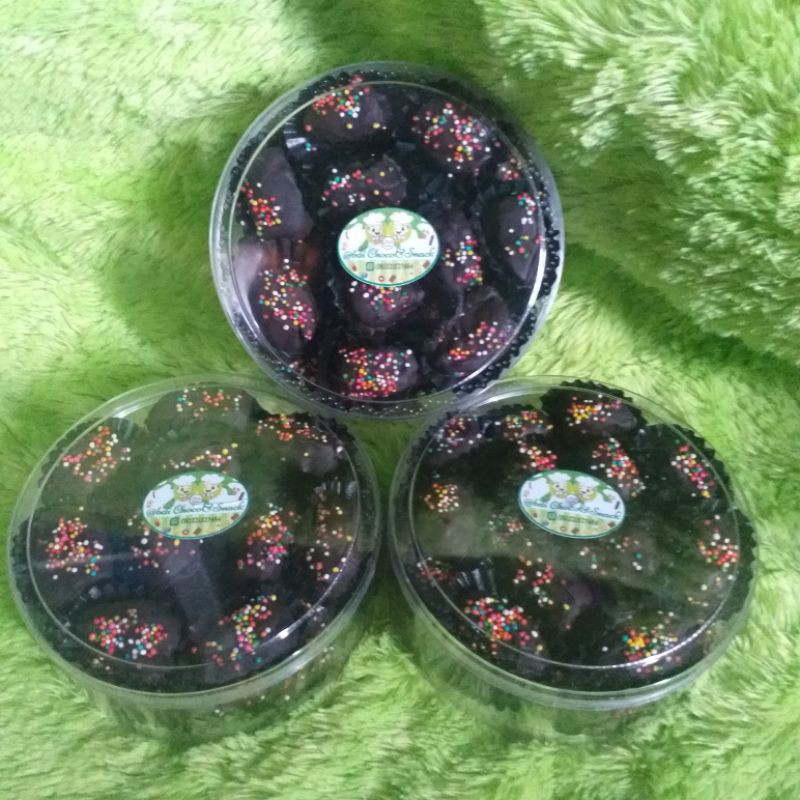 

kurma coklat isi mede