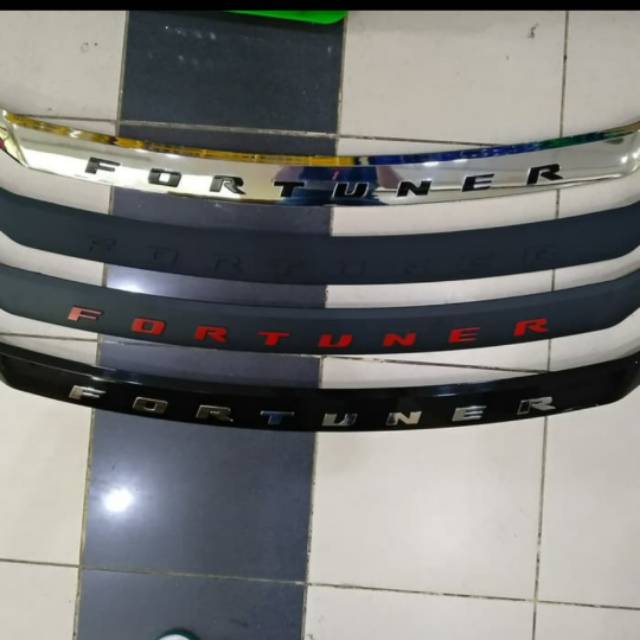 Hood molding all new Fortuner 2016-2018