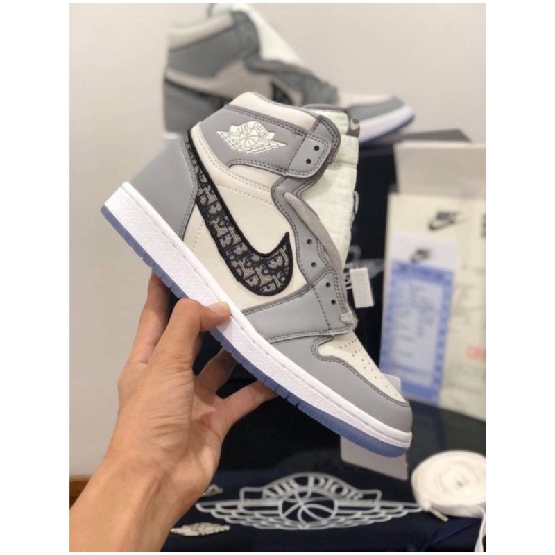 NIKE AIR JORDAN DIOR ORIGINAL