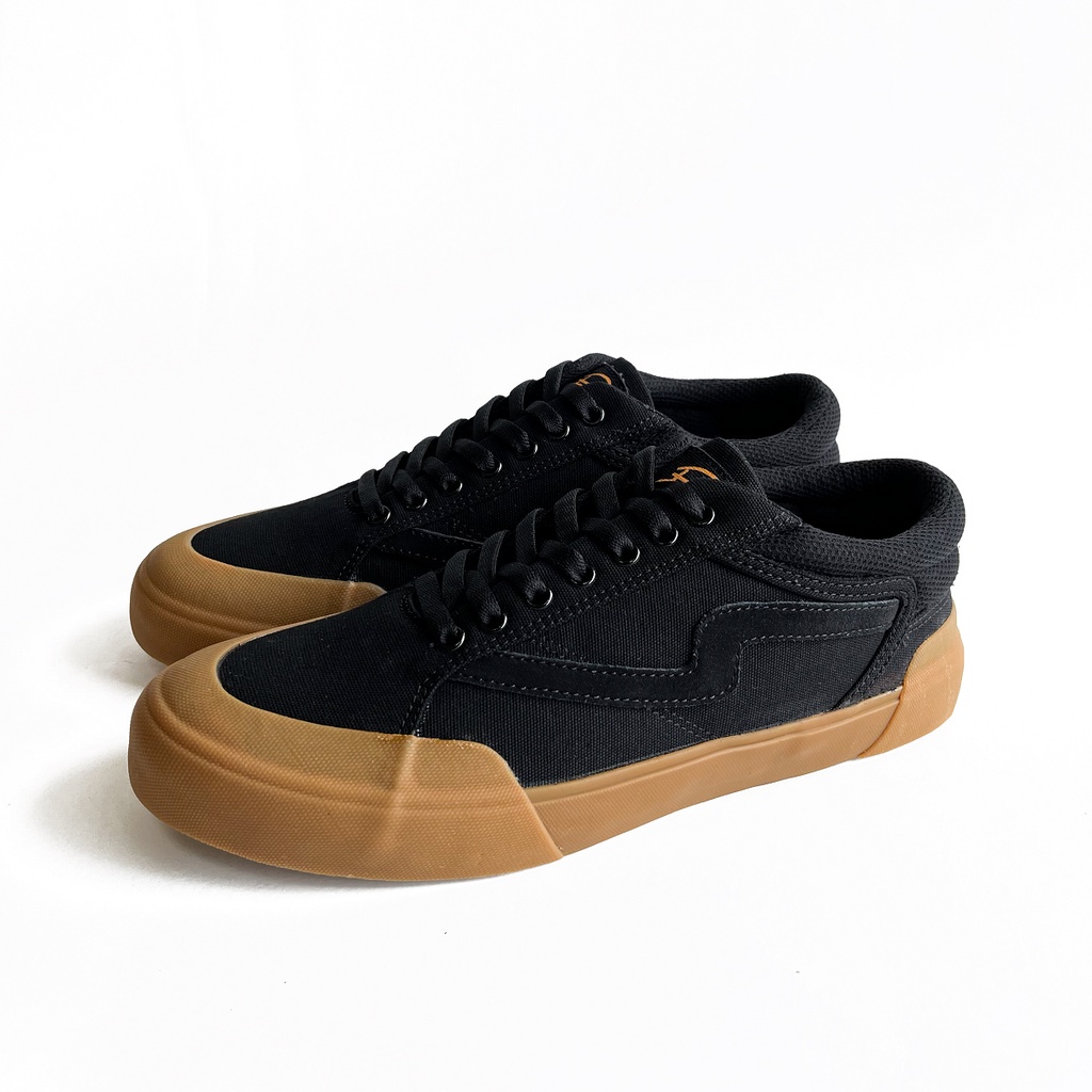 Sepatu Patrobas Cloud Low Black Gum Original (FREE KAOS KAKI)