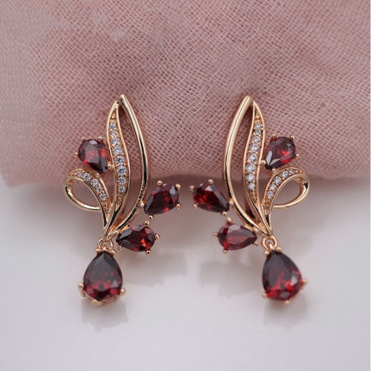 2022 Anting Tusuk Rose Gold Wanita Desain Tetesan Air Hias Zircon Merah Natural Untuk Pernikahan