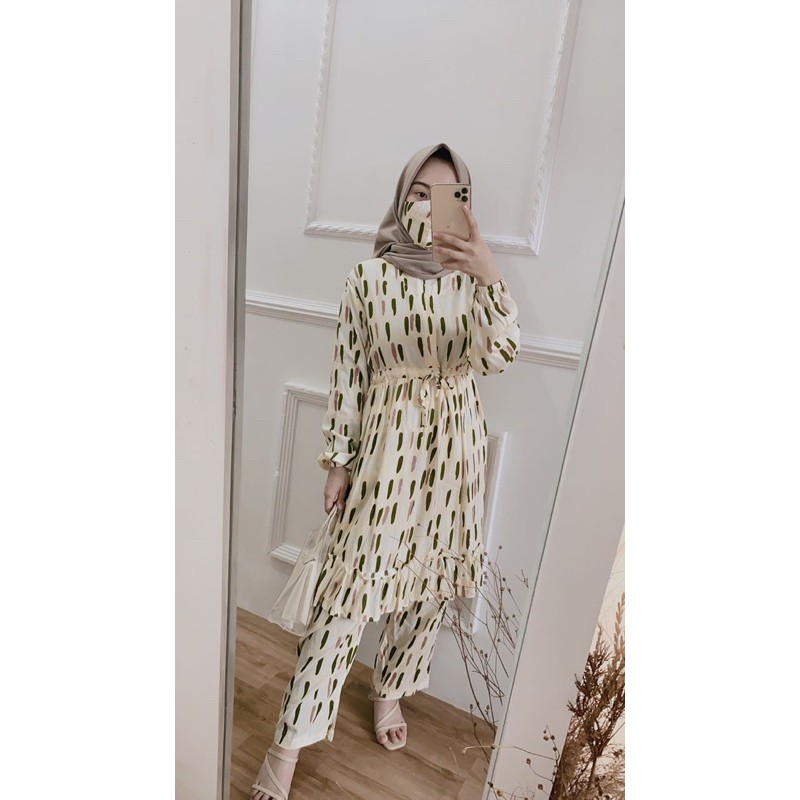 

Ciala Crayon Homeset