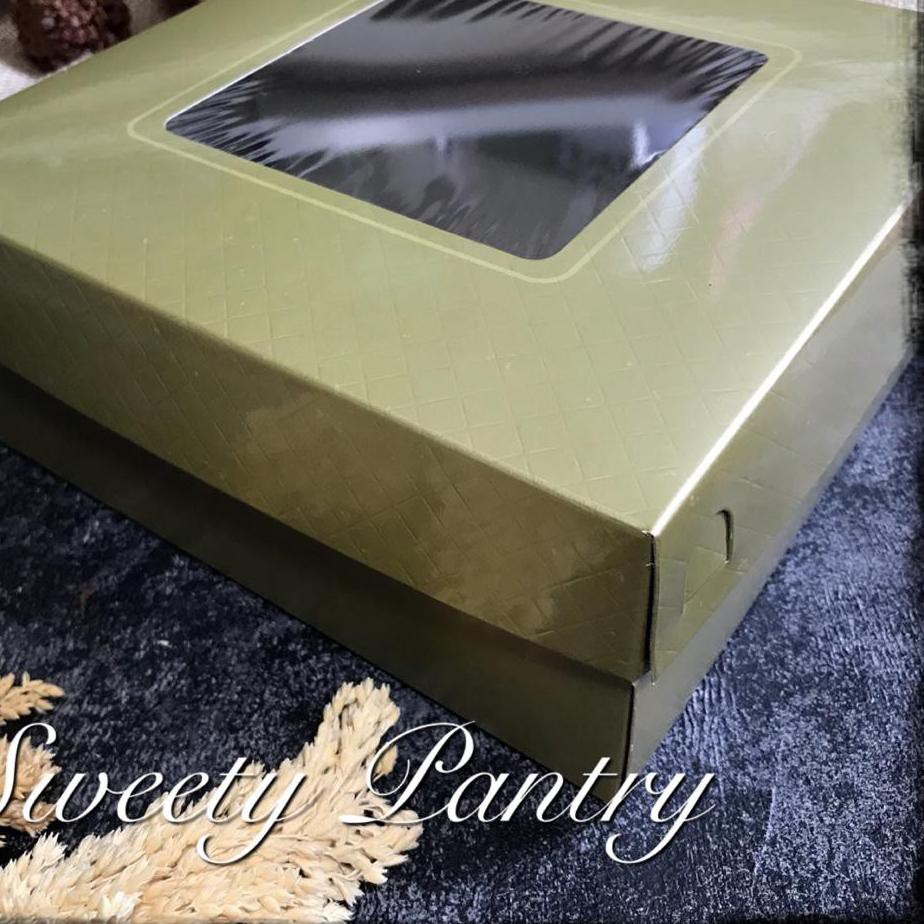 

Dus kue / box Kue / Kemasan Kue / Packaging Kue Wajik 22x22x8,5cm D54L