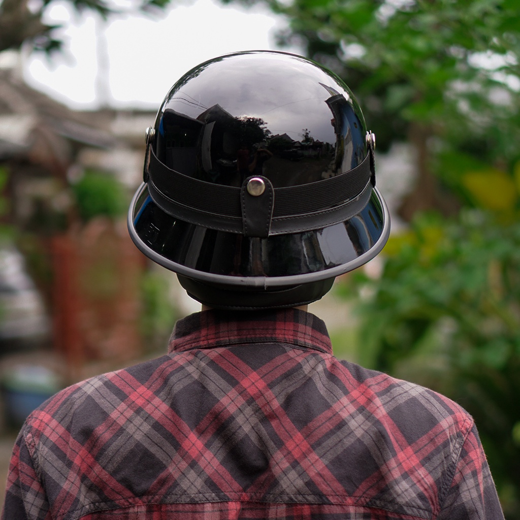 Hot Deals Helm Retro Millenial Retro Hitam Glosy Kombinasi Kacamata/Helm Retro Chips Nazi/ Helm Nazi