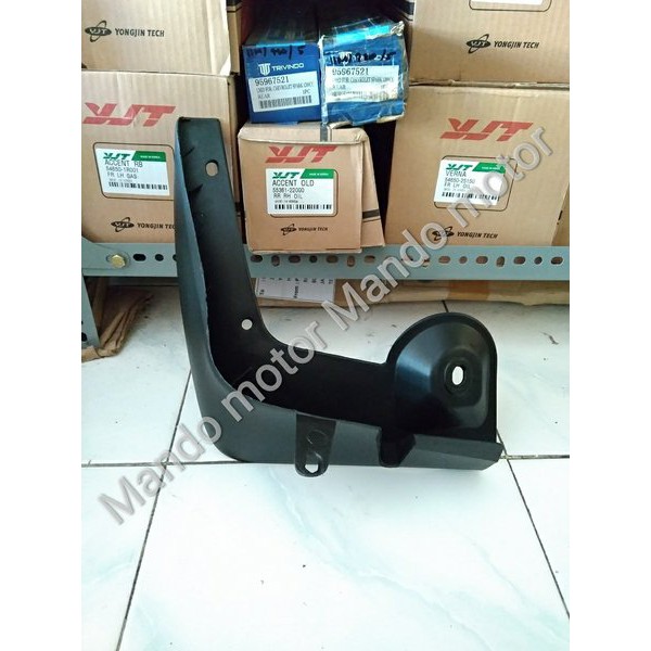 karpet lumpur flap roda mud guard depan kiri KIA Carens 2 Terjangkau