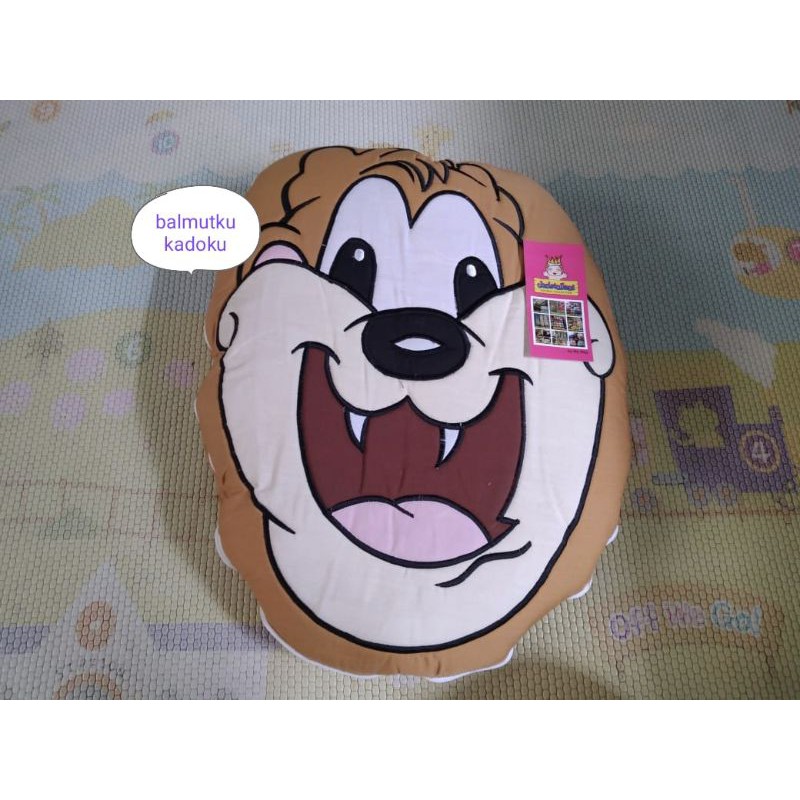 BALMUT KARAKTER BORDIR KEPAKA BONEKA TAZMANIA BANTAL SELIMUT CHRISTALLENT KADO