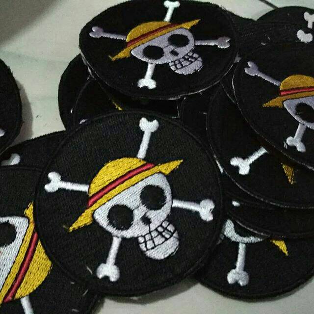 Emblem patch bordir one piece logo