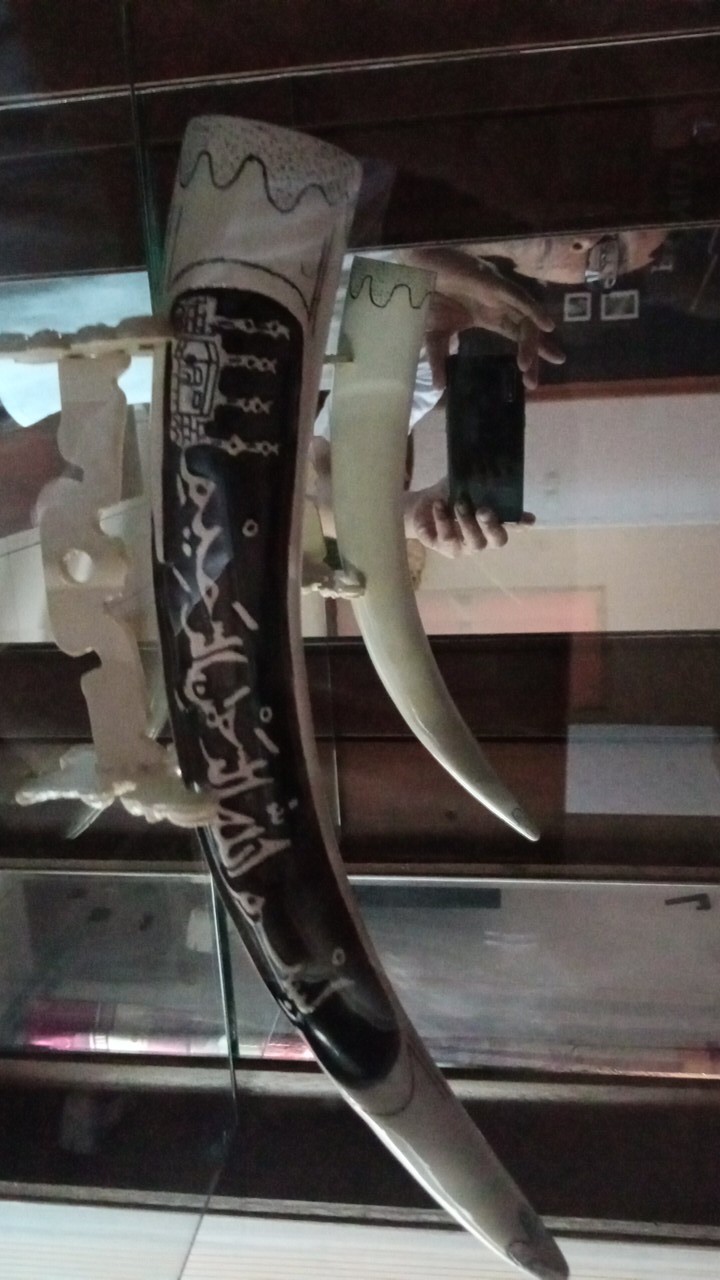 Pajangan Replika Taring Gading Gajah Lafadz Bismillah