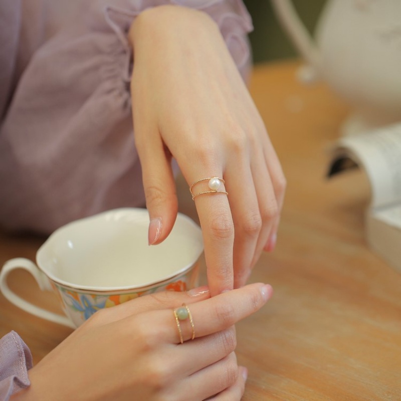 Cincin Model Terbuka Desain Batu Giok Hetian Alami Gaya Vintage Korea Untuk Wanita