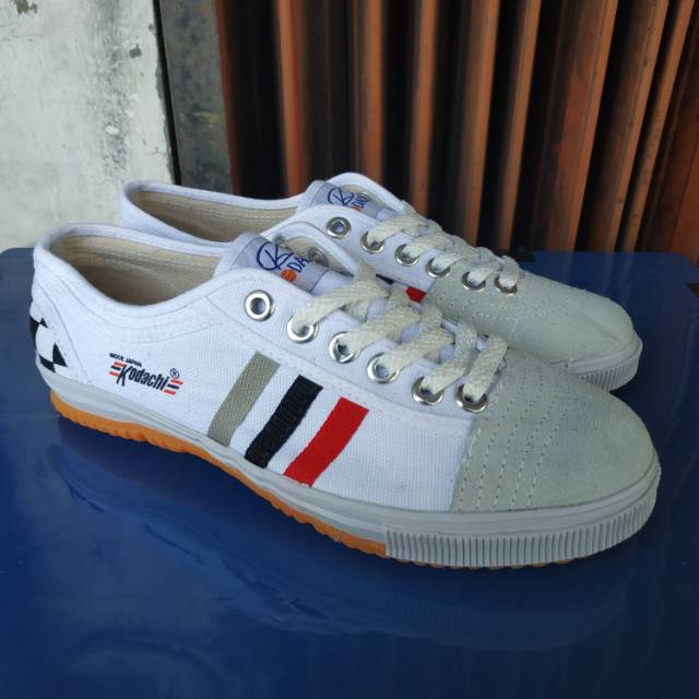 KODACHI 8111 PUTIH MONACO HEEL CHECKER