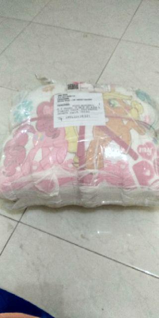 Balmut Ulir Bantal Selimut