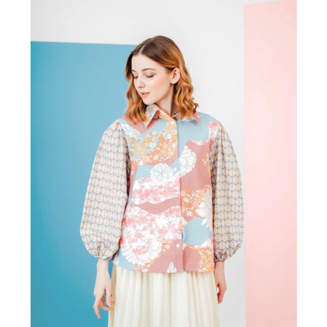 nami puff sleeve shirt in multicolor benang jarum