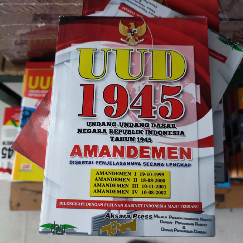 UUD 1945 DAN AMANDEMEN (Ukuran Besar)