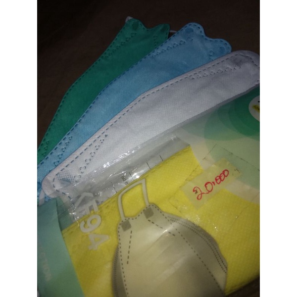MASKER KF94 MEDIS MASKER KF94 WARNA MASKER KF94 ISI 10, MASKER KF94