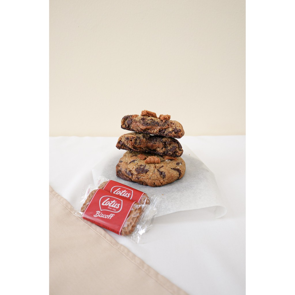 

Lotus Biscoff Chocolate Chip Soft Cookie Jakarta