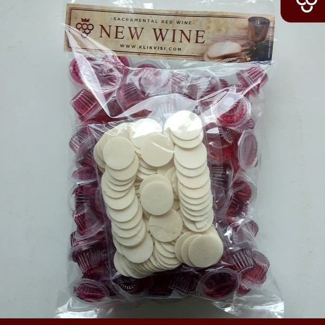 

Minuman Upacara Gereja Cup + Hosti - Isi 100 (New Wine)