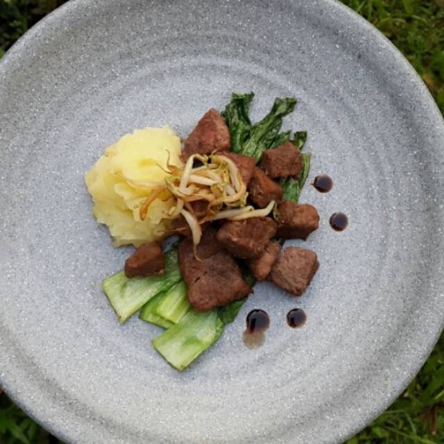 

Wagyu saikoro