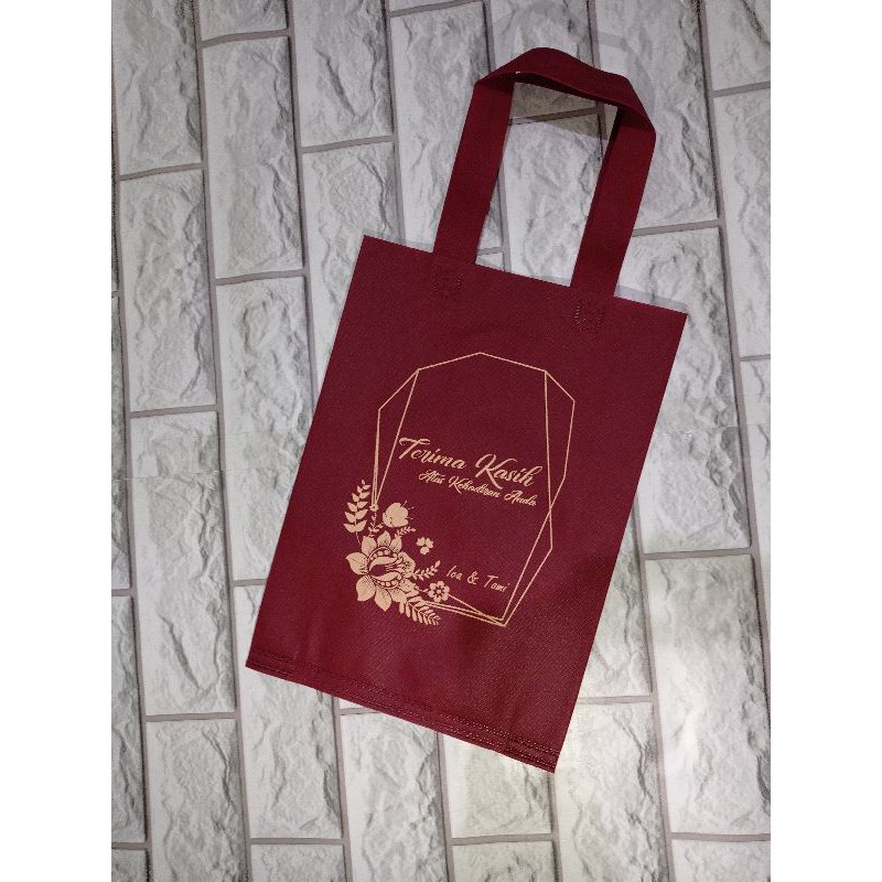 

TAS GOODIE BAG Request Sablon 25x35x8cm