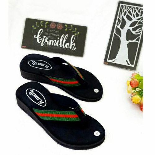 Sandal Jepit Wanita Kekinian / Sendal Wedges Wanita / Sandal Spon (Gucci)