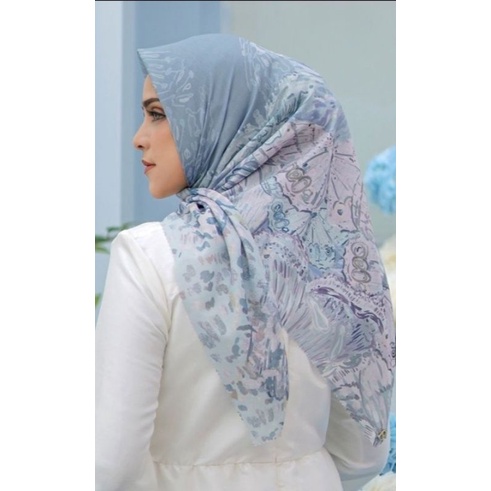 BUTTONSCARVES THE FARSHA SERIES BONE