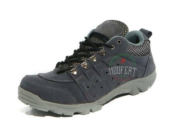 SEPATU OUTDOOR MOOFEAT TERREX TRACKING