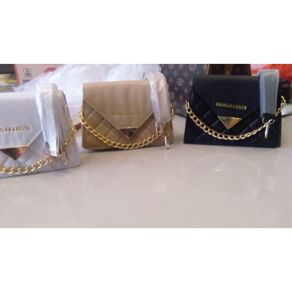 Tas Selempang Chanel