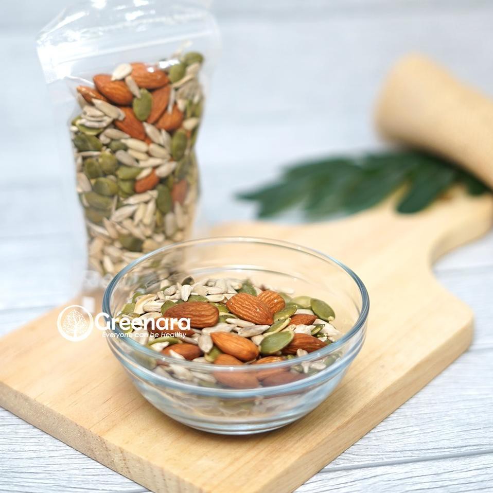 

PrdЦk kᗴkίnίΔnFamily Mixed Nuts 100gr ( almond , pumpkin seed , sunflower seed ) |pro mo|.,...,!