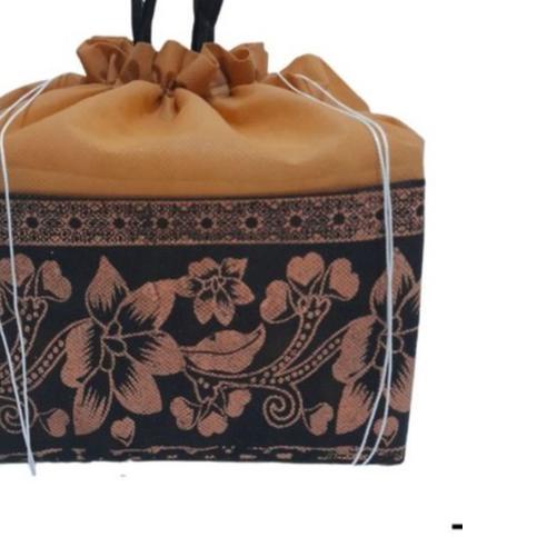 

✸ Tas hajatan serut bambu batik 22 kotak nasi 22 x 22 tas spunbond tas box nasi tas kotak nasi ✻
