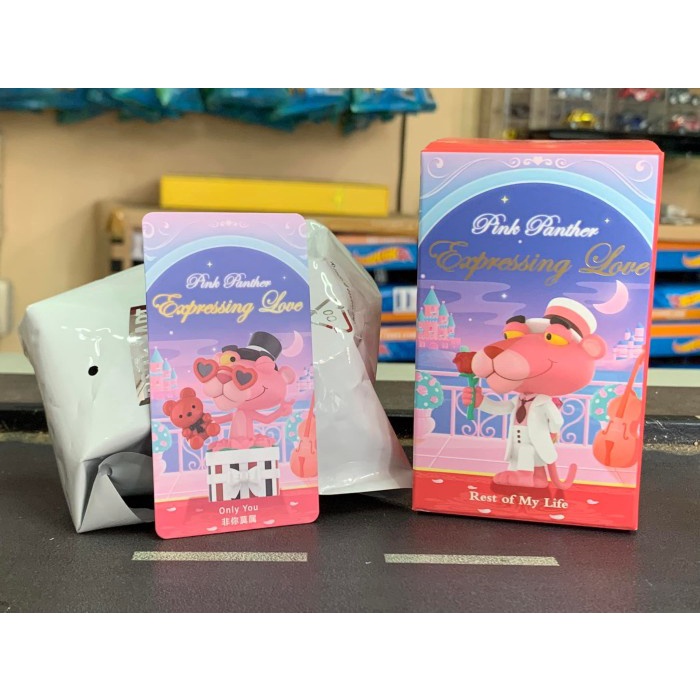 Pop Mart Pink Panther Expressing Love Only You