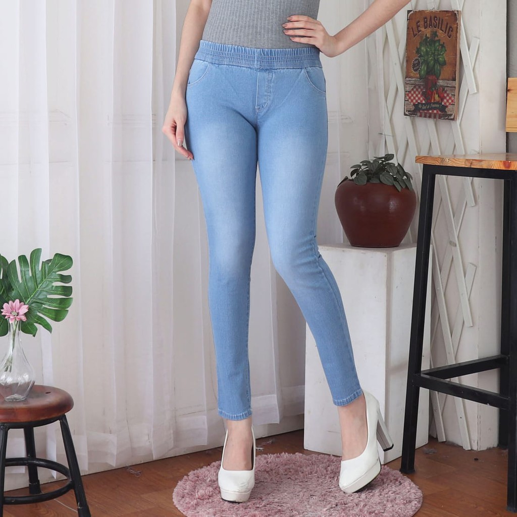 7C-G CELANA LEGGING JEANS PREMIUM BIRU MUDA /PINGGANG KARET JEANS/EXTRAJUMBOSIZE /39 - 42