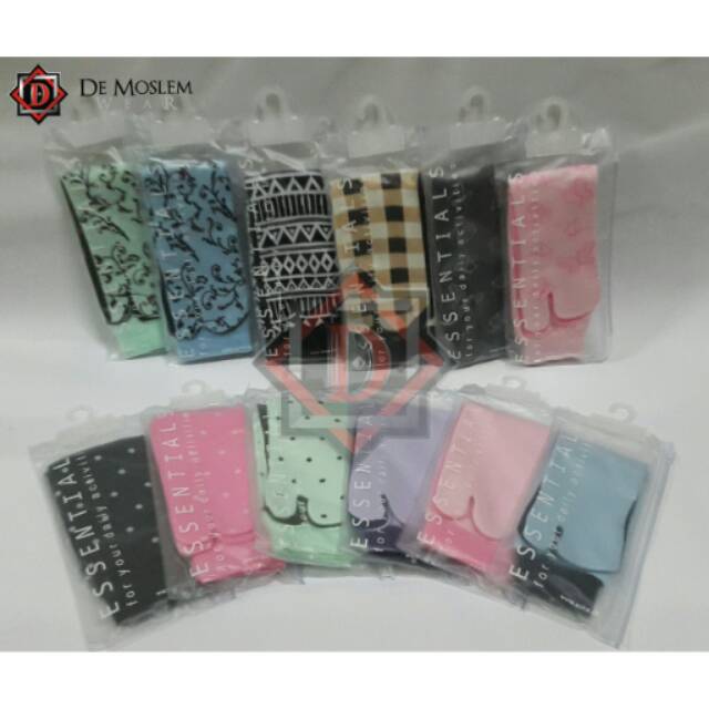 Kaos kaki soka motif