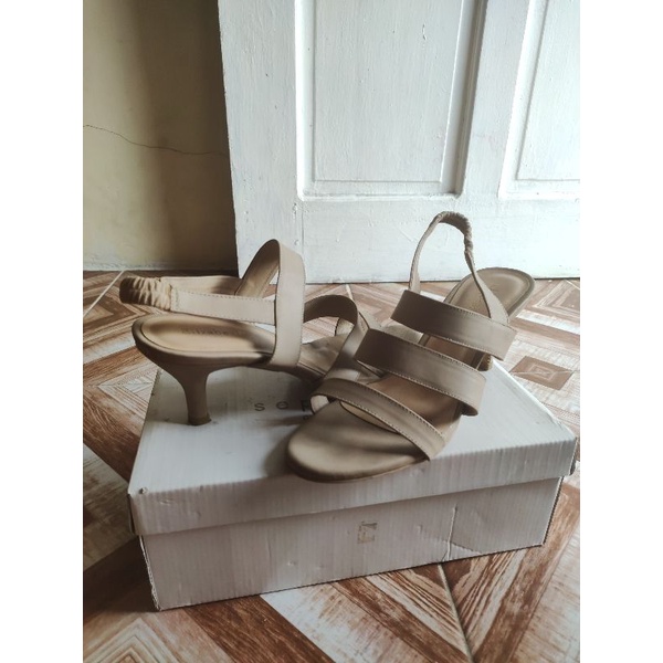 Elizabeth Shoes Heels size 39