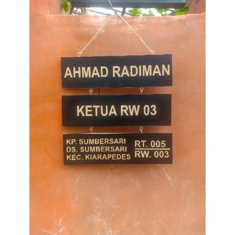 

Papan Nama Siluet