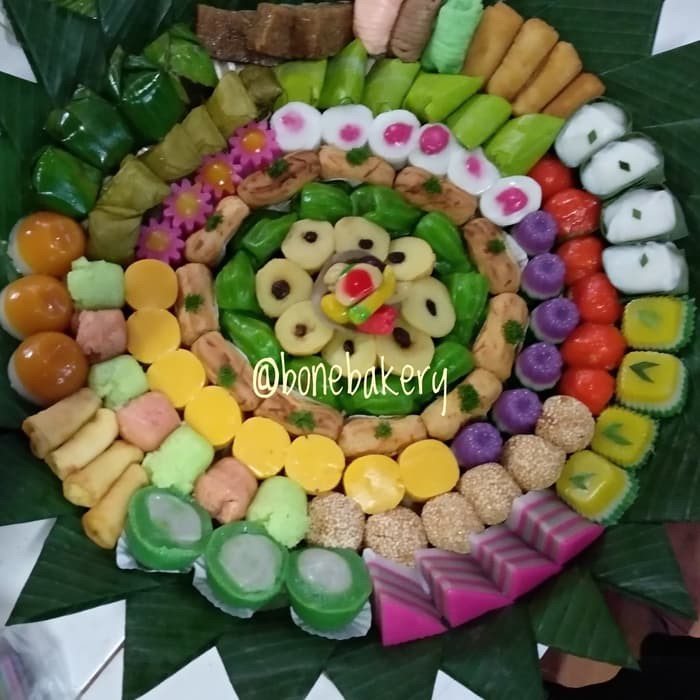 

Kue Tampah Kue Tradisional Kue Basah Paket Jumbo