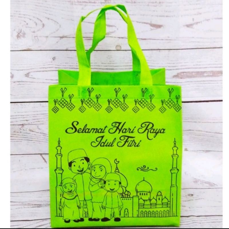 

TAS IDUL FITRI 27X24X20 SPUNBOND | TAS PARCEL LEBARAN