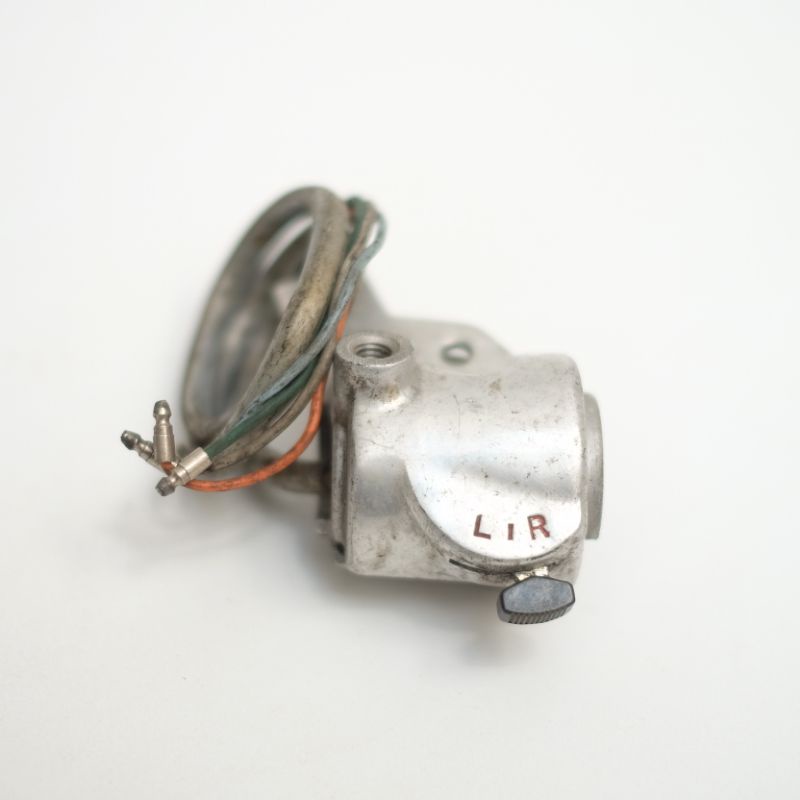 HOLDER SAKLAR KANAN HONDA S90 CS90 CASTROL 1965 1966 1967 65 66 67 ORIGINAL NOS ORI BARU