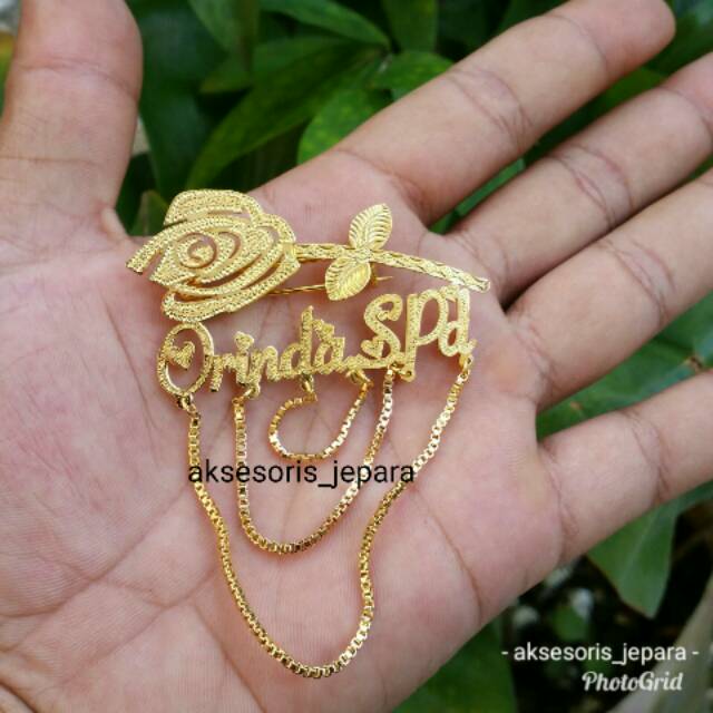 Bros Nama Lapis Emas Bros Bunga Bros Mawar Pin Nama Pin Hijab Aksesoris Kerudung Kado Custom