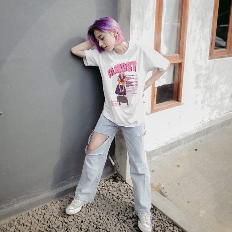 Kaos Almost White  - Lilith T-Shirt