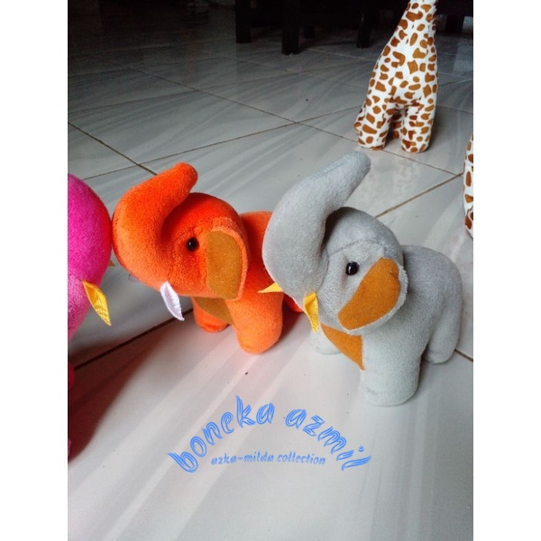 Boneka gajah mini size s ukuran 20 cm